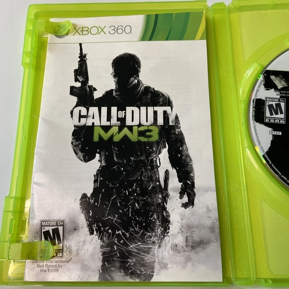 Call of Duty Modern Warfare 3 Video Game Xbox 360 Action War Booklet CIB